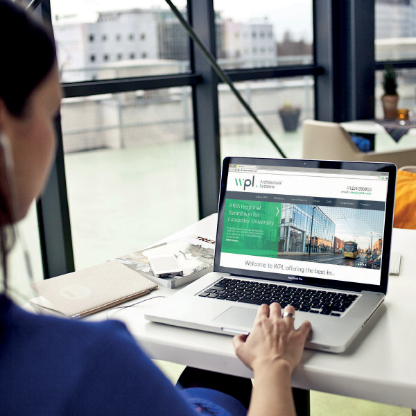 WPL-MACBOOK-MOCKUP-600X600-copy-1